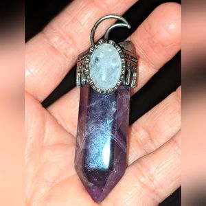 Big amethyst pendant with quartz
